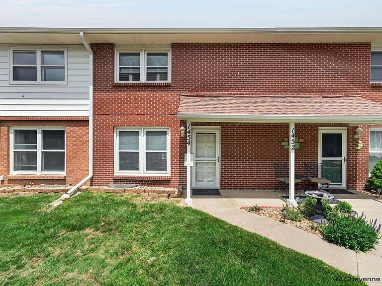 1454 Trent Ct photo 2