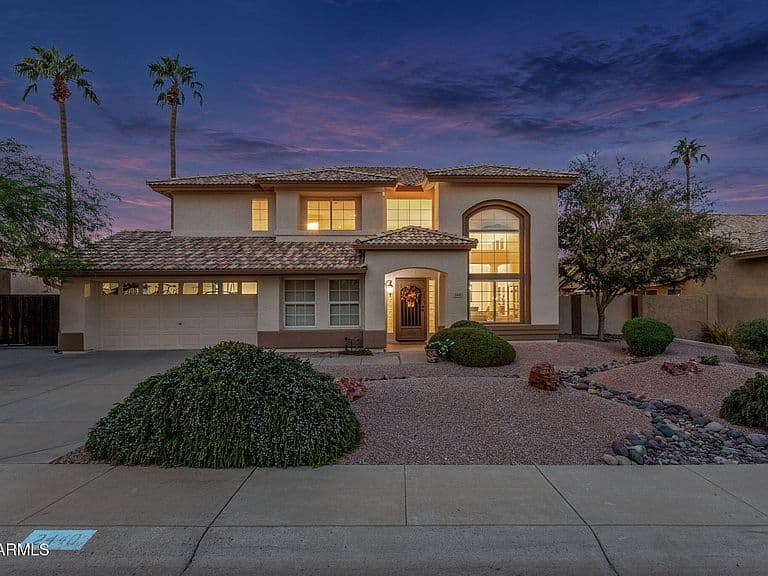 2440 E DESERT TRUMPET Road photo 1