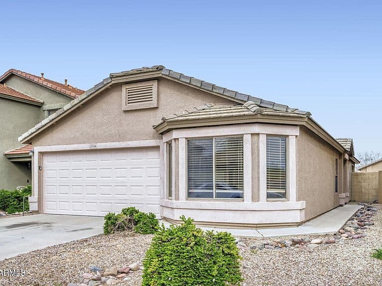 42586 W SUNLAND Drive photo 4