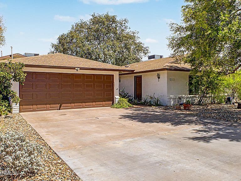 11831 N 29TH Street photo 3