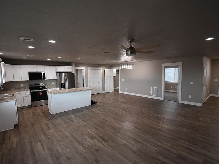 1026 Reagan Street photo 5
