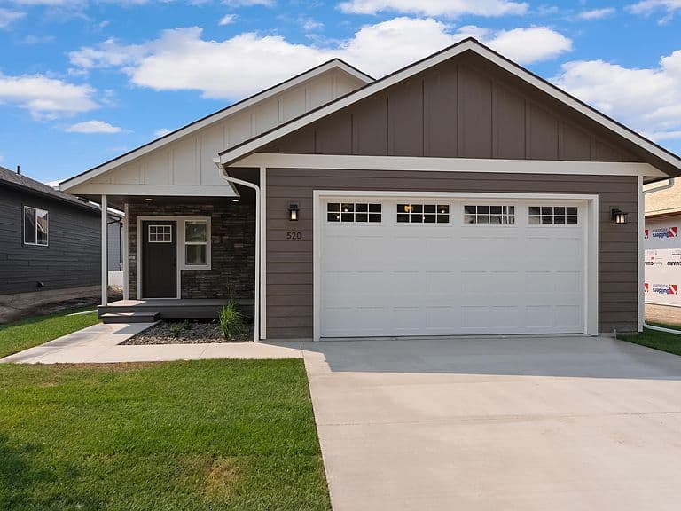 520 Eagle Valley Dr photo 1