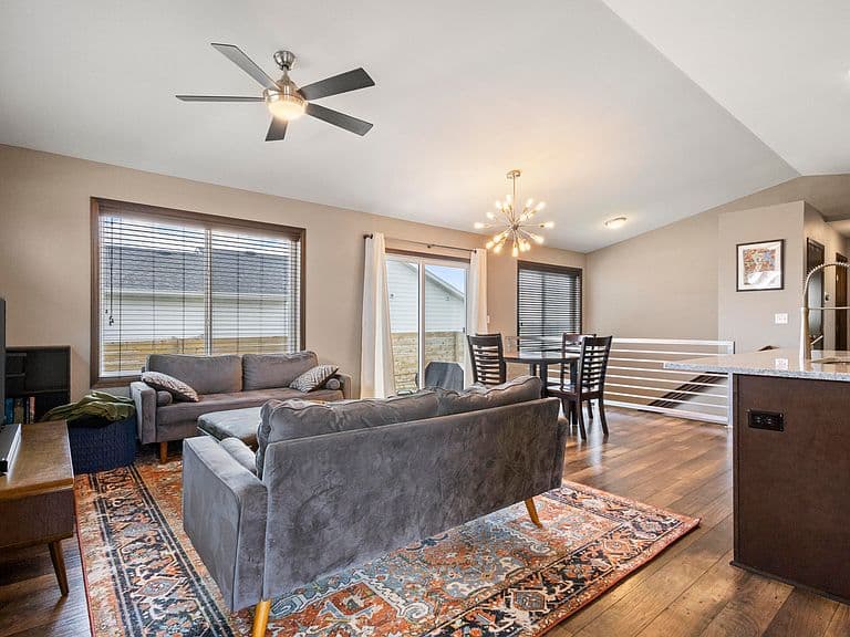 2400 Dean Ct photo 3