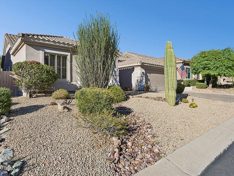 10550 E SHEENA Drive photo 5