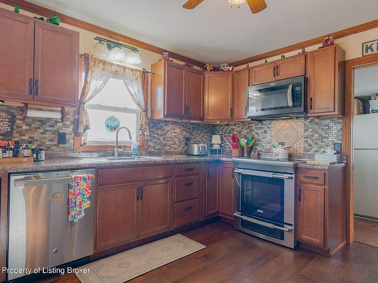 4741 Highway 22 photo 4