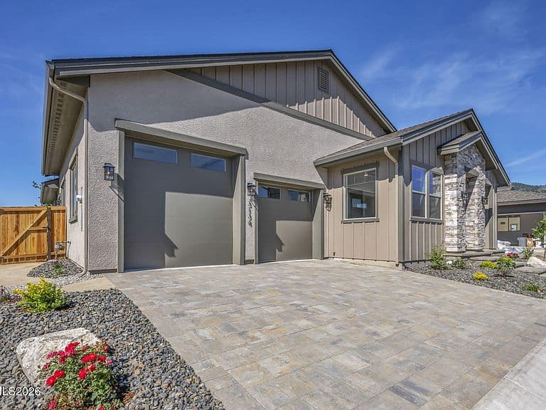 3273 Talon St photo 1