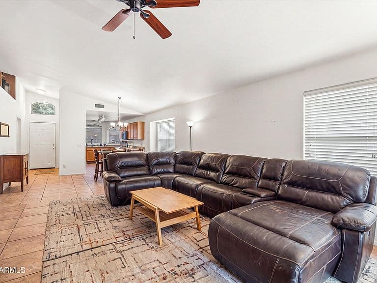 20904 N 39TH Place photo 5