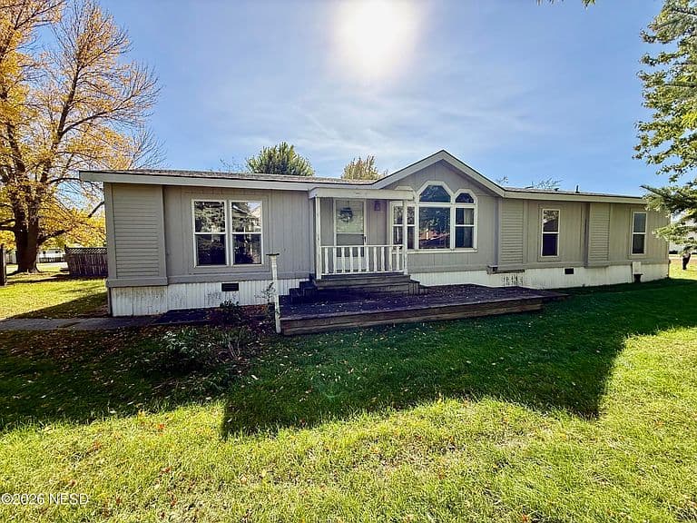 25 8th St SW photo 1