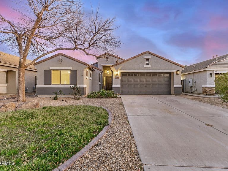 1247 E NANCY Avenue photo 1
