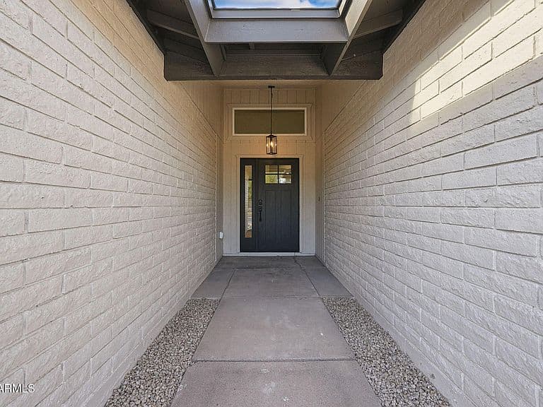 1750 W KIOWA Avenue photo 3