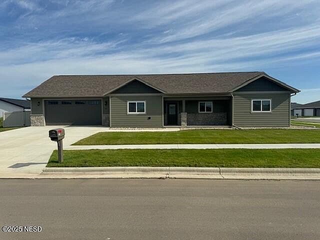409 18th Ave NW photo 1