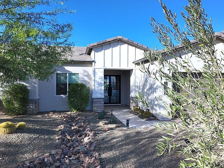 13736 E RANCHO LAREDO Drive photo 2