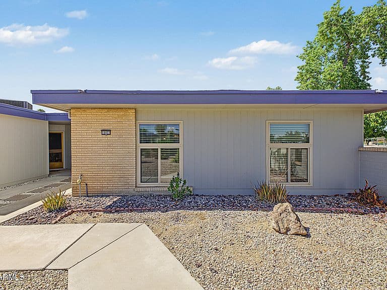10031 W HUTTON Drive photo 4