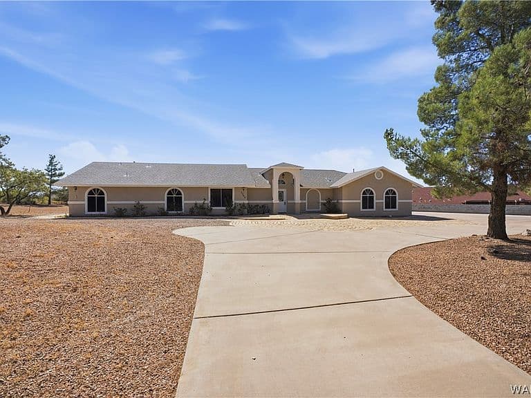 2269 Comanche Drive photo 4
