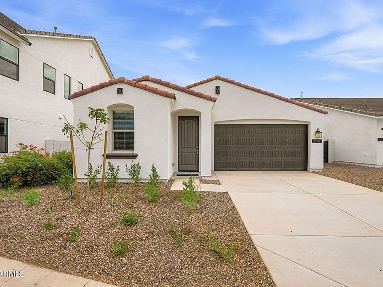 35785 N HUMITE Street photo 1