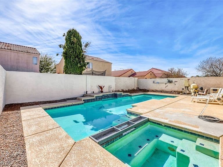 717 Moonlight Mesa Dr photo 3