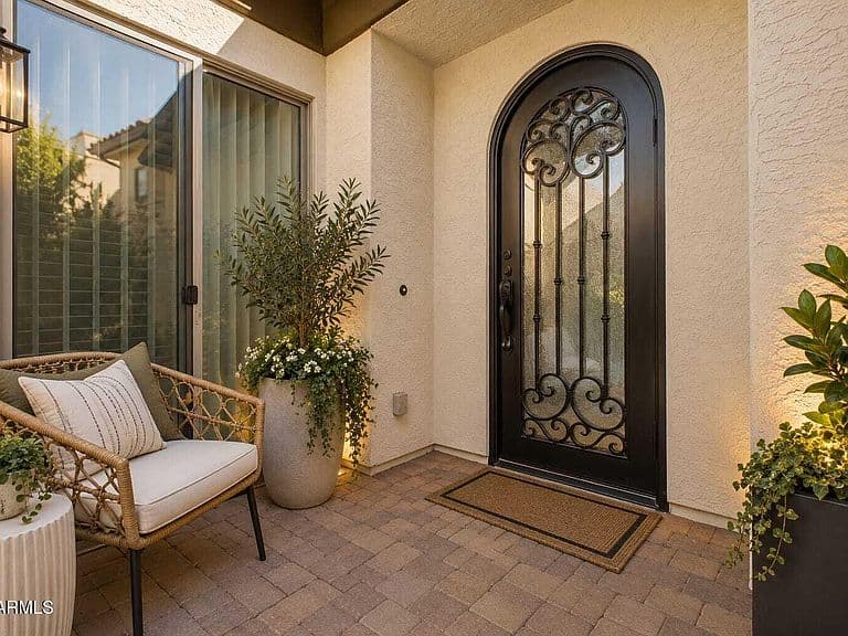 1559 W SEA FOG Drive photo 5