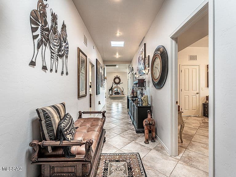 657 S Placita Del Desierto photo 5