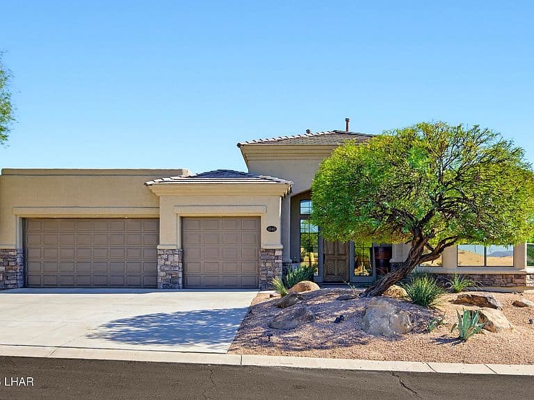 1840 E Troon Dr photo 2