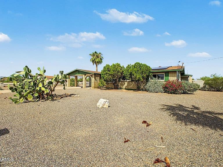 19044 W LYNWOOD Street photo 4
