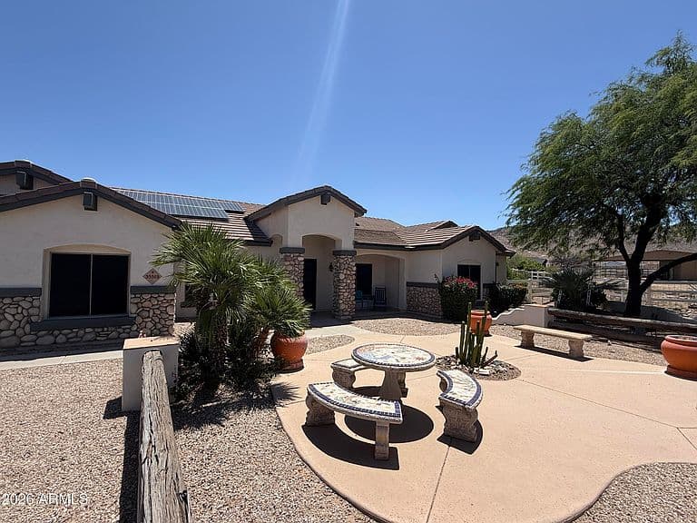 35519 N MOYES Road photo 2
