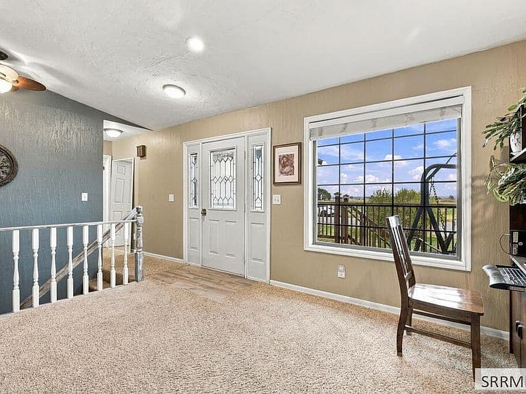 121 N 2300 E photo 2