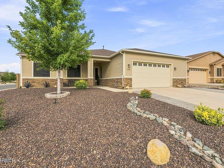 5352 N EVANS Way photo 1