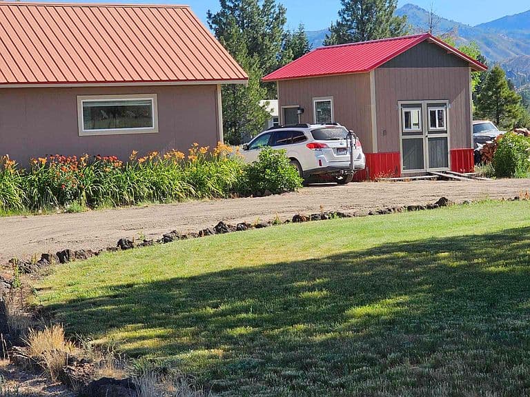 100 E Prairie Rd photo 4