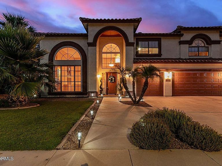 1330 E Lynx Way photo 2