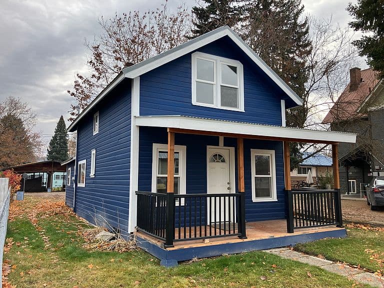 613 Montana Ave photo 4