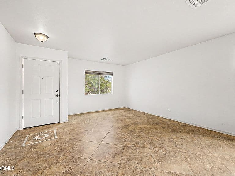 3902 E PINTO VALLEY Road photo 2