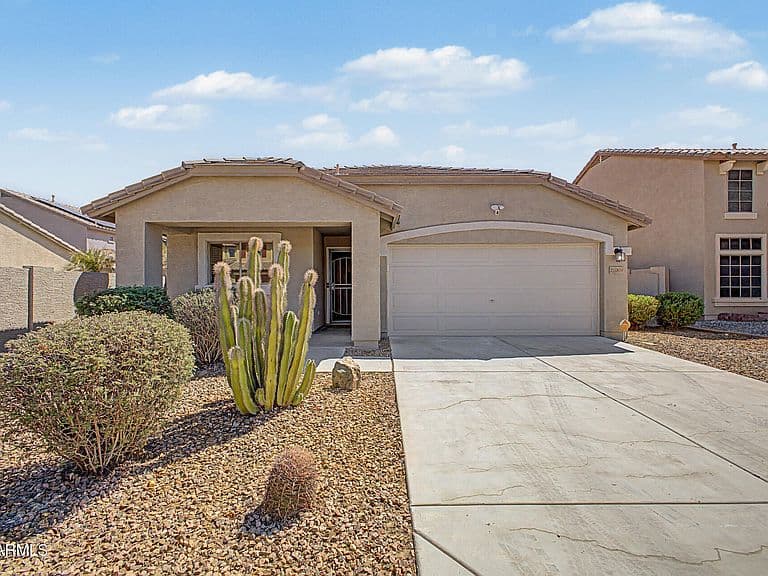 21099 N ALMA Drive photo 1