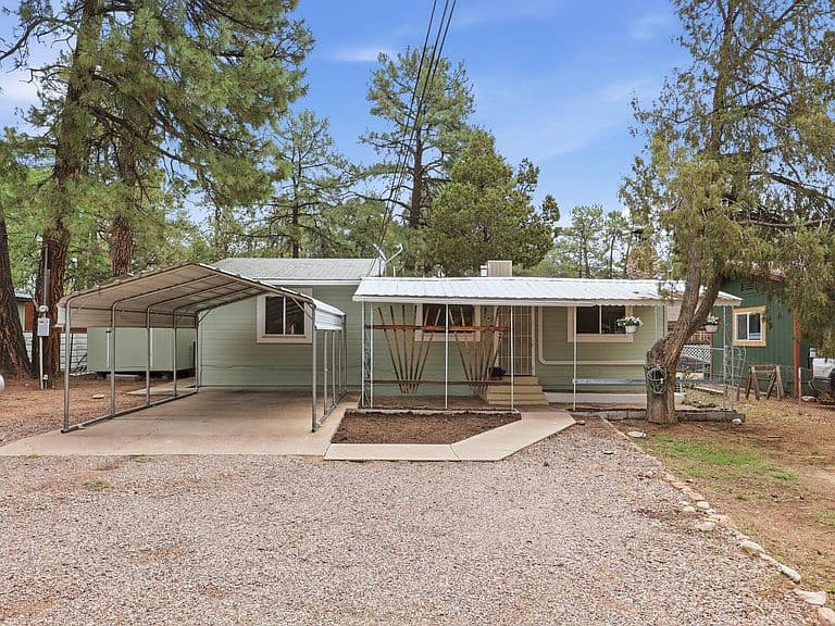 209 S Colcord Rd photo 1