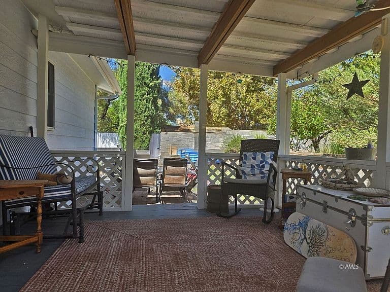 1525 Rim View Dr photo 3