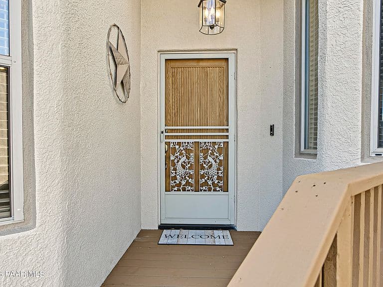 2246 N Sequoia Dr photo 3