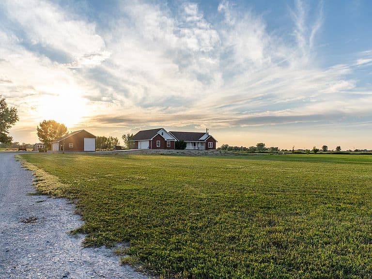1328 Road 11 photo 1