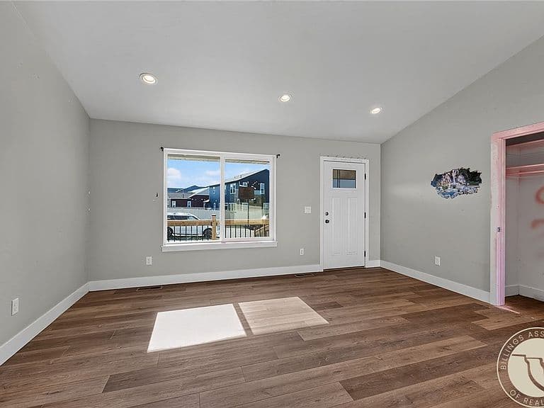 7089 Copper Bend Blvd photo 3