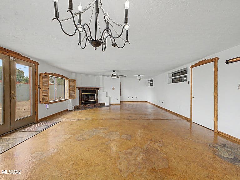 7114 E Sylvane Dr photo 5