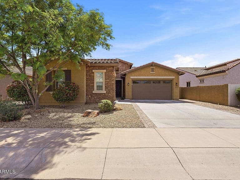 16167 W MONTEROSA Street photo 2