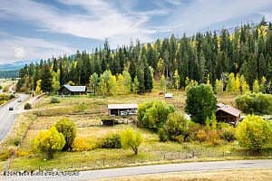 6000 W Heck Of A Hill Rd photo 1