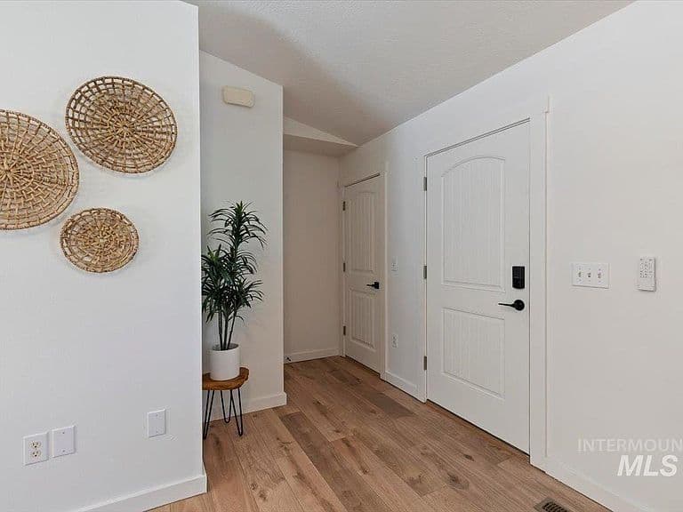 11741 W Aldershot St photo 5