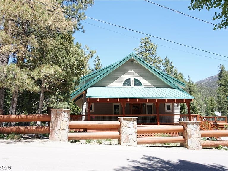 4178 Matterhorn Way photo 1