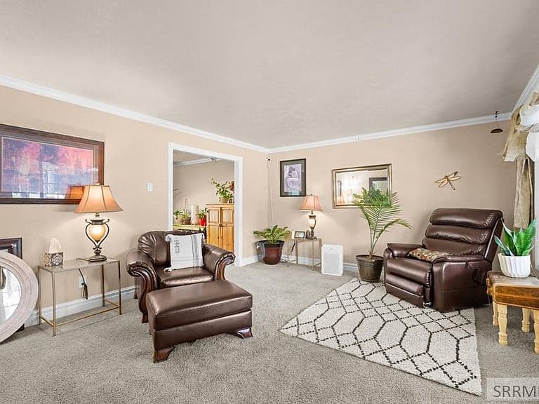 1263 Londonderry Ave photo 5