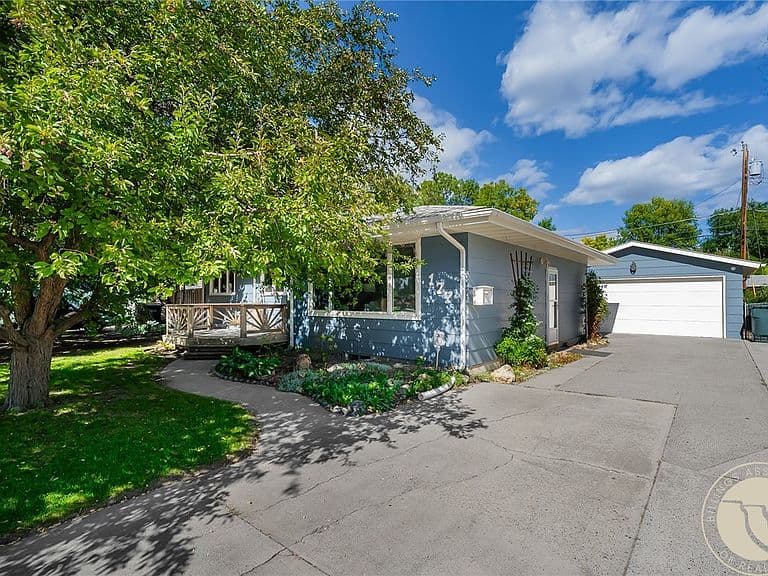 177 Lexington Dr photo 1