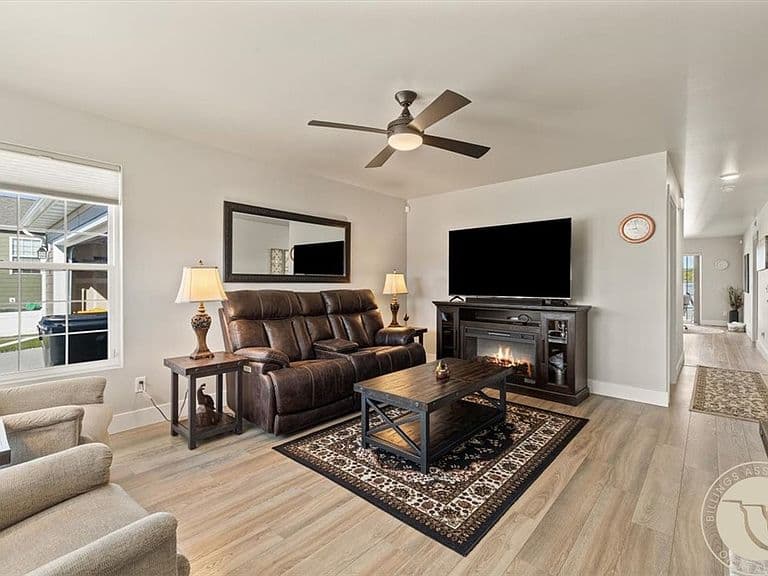 821 Hermosa St photo 2