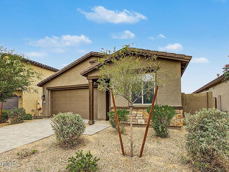 10830 W MARGUERITE Avenue photo 3