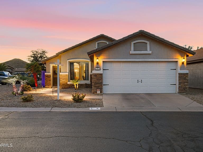 4 E MAYFIELD Drive photo 1