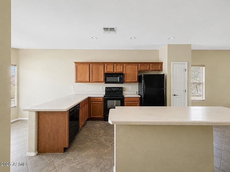 11641 W Adam Street photo 4