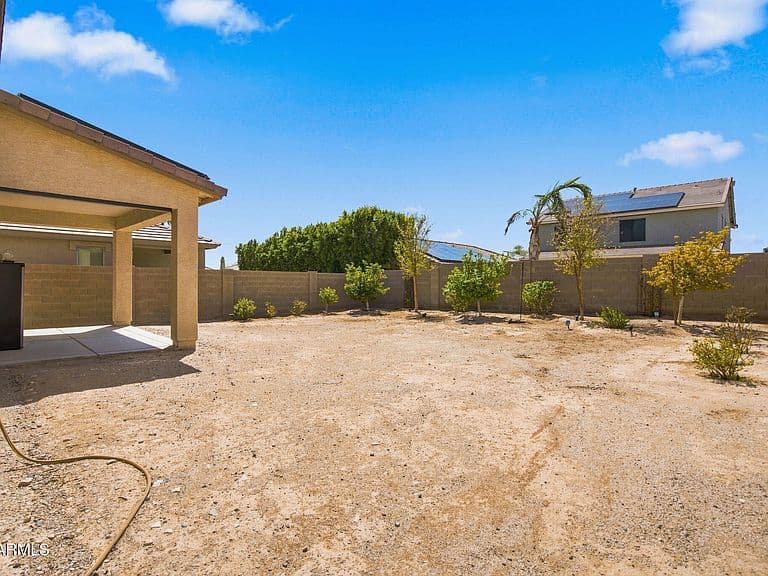 17939 W HATCHER Road photo 5