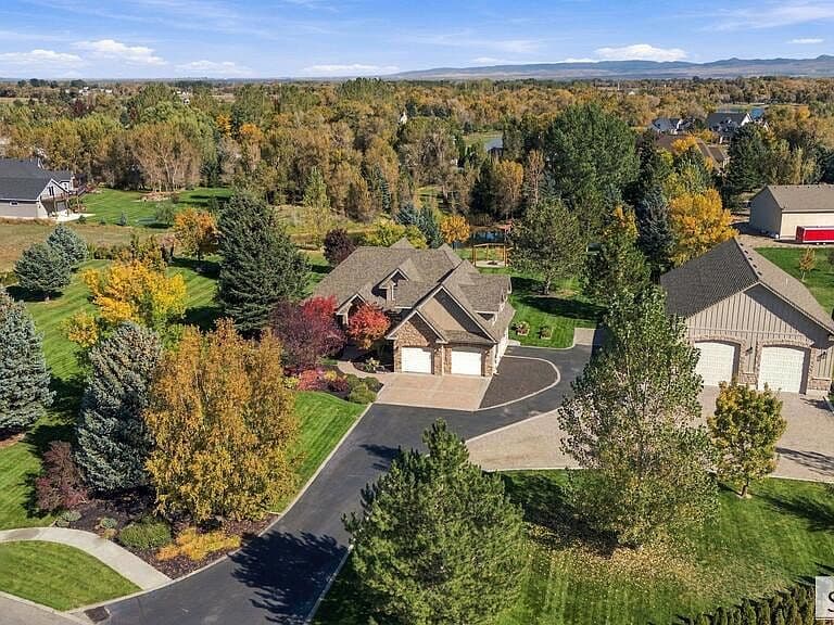 516 N Waterstone Dr photo 1